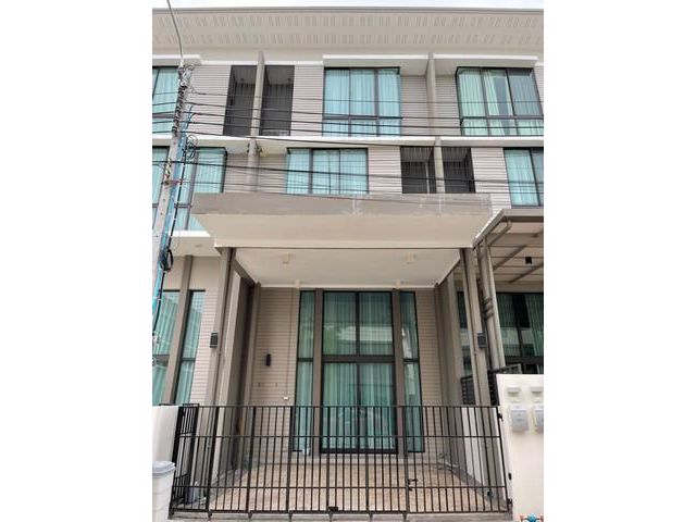 ขายทาวน์โฮม Patio พระราม9 - พัฒนาการ พร้อมเข้าอยู่