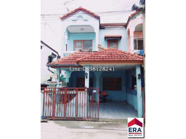 ทาวน์เฮ้าส์ 2 ชั้น 18 ตรว. หมู่บ้านธารารินทร์ ซอย2