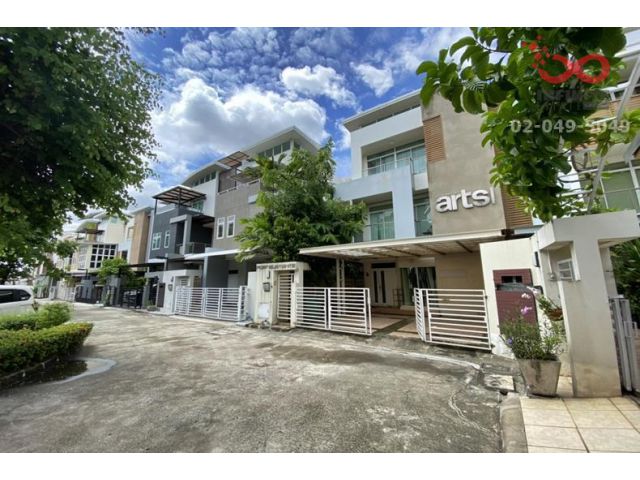 ขายบ้านแฝด 3 ชั้น ไอริส เรสซิเดนซ์ ประดิษฐ์มนูธรรม  ถนนลาดพร้าว 71