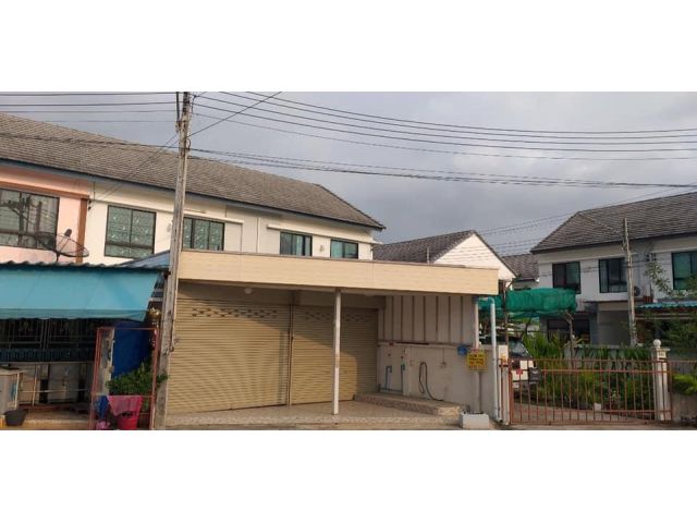 ขายด่วนทาวนโฮม2ชั้น30.40ตรว.-หมู่บ้านไอวี่ทาวน์ 2 (พนัสนิคม)