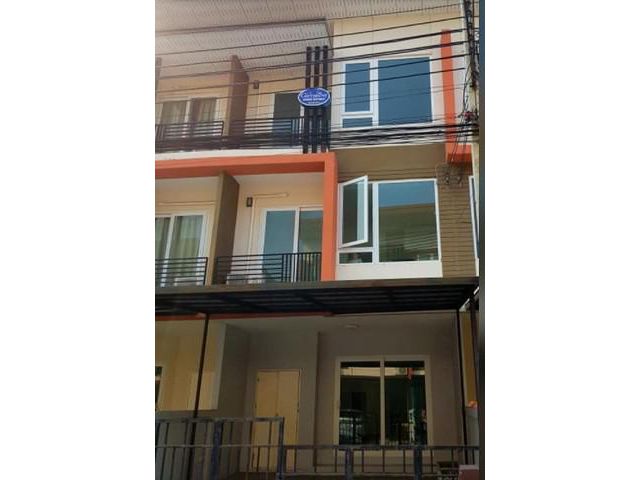 ให้เช่าทาวน์โฮม3 ชั้น The trust เกษตรนวมินทร์