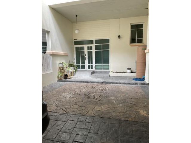 ให้เช่าทาวน์โฮม 4ชั้น หมู่บ้านบุษราคัม เพลส ซอยลาดพร้าว18 วิภาวดี20 ใกล้ MRT