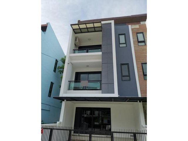 ให้เช่าโฮมออฟฟิศ 3 ชั้นโครงการเอชทูโอ ใกล้รามคำแหง2 แขวงดอกไม้ เขตประเวศ เหมอพักอาศัย