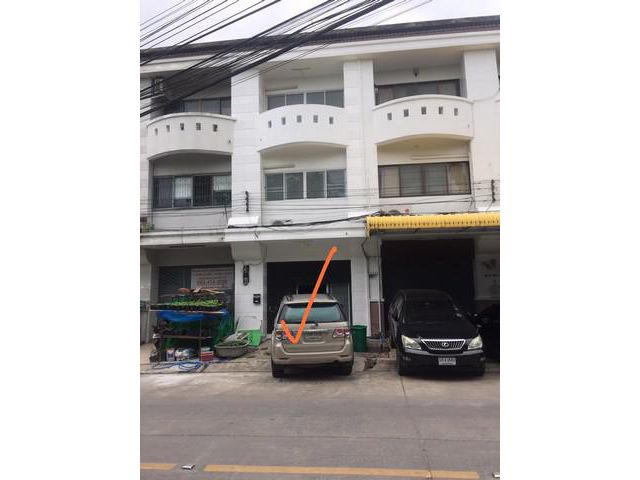 ให้เช่าและขาย ทาวน์โฮม ซอยแจ้งวัฒนะ 10