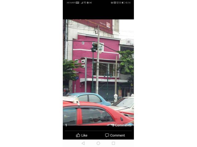 ถนน ประชาธิปก แขวงหิรัญรูจี เขตธนบุรี