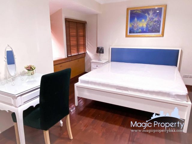 ให้เช่าทาวน์เฮ้าส์ 4 ห้องนอน ในสุขุมวิทซอย 4 (Sukhumvit Soi 4) แขวงคลองเตย เขตคลองเตย กทม.