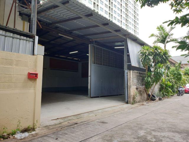 ใกล้รถไฟฟ้าสถานีภาวนา และ สถานีโชคชัย 4