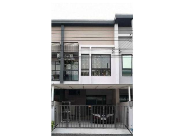 ให้เช่าทาวน์โฮม 2 ชั้น พร้อมเฟอร์ เลียบมอเตอร์เวย์