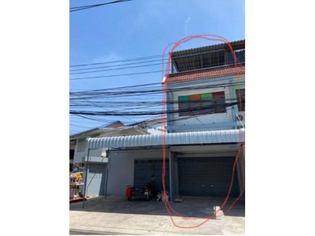 รหัสทรัพย์ V5314 ให้เช่าตึกแถว 3 ชั้น 1 คูหา ตึกแถวริมถนนซอยเรวดี ห่างจากถนนเลี่ยงเมือง 20 เมตร