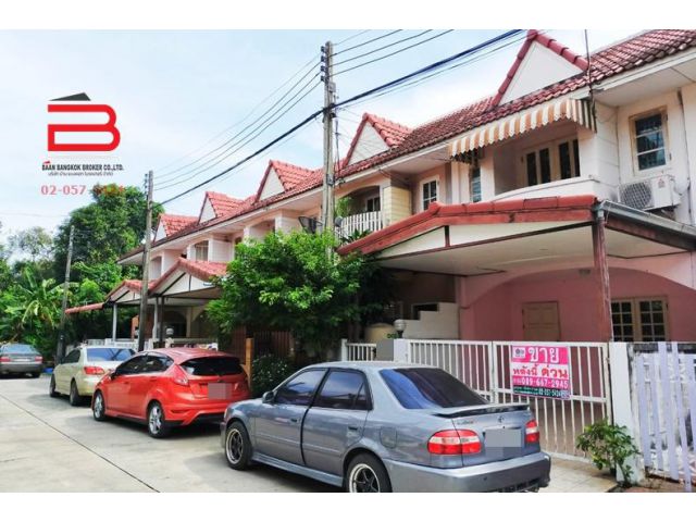 ทาวน์เฮาส์2ชั้น โครงการ ติวานนท์วิลเลจ(วรางค์ศิริ) เนื้อที่ 17.5 ตรว. มี 2 ห้องนอน 2 ห้องน้ำ จ.ปทุมฯ