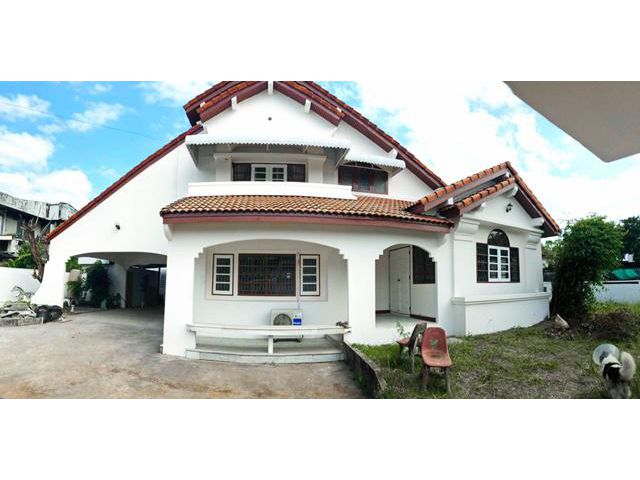 MRTกระทรวงสาธารณสุข บ้านใหญ๋ 2ชั้น 205ตรว.1,000ตรม