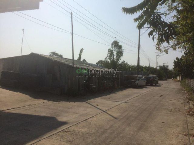 PR646ที่ดินเปล่าให้เช่าขนาด 230 ตรว อยู่ถนนบางนาตราด กม.9 ซอยทางเข้าสนามกอล์ฟซัมมิทวินด์มิลล์ ห่างถนนบางนาตราด 800 เมตร