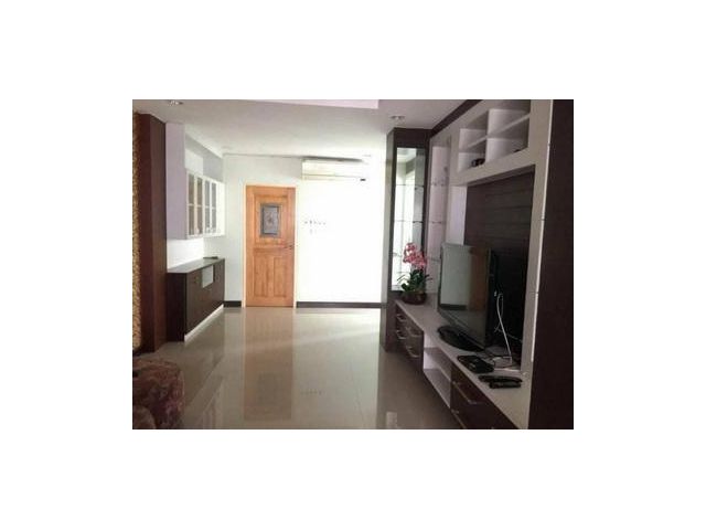 ทาวน์โฮม 3 ชั้น หมู่บ้านรุ่งทิวา  26 ตารางวา สงขลา