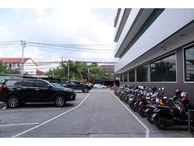 BR 1208 ให้เช่าโกดังพร้อมสำนักงาน ถนนสายไหม