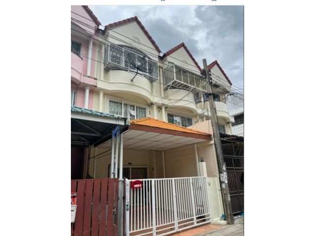 ให้เช่าทาวน์โฮฒ 3 ชั้น ซอยลาซาล 7 บางนา