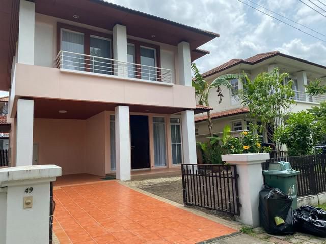 PML03 ให้เช่าบ้านเดี่ยว 2 ชั้นรีโนเวทใหม่ หมู่บ้านบางกอกวิลล่า Bangkok Villa ติดเลียบทางด่วนเอกมัย-รามอินทรา ใกล้ทาวน์อิ