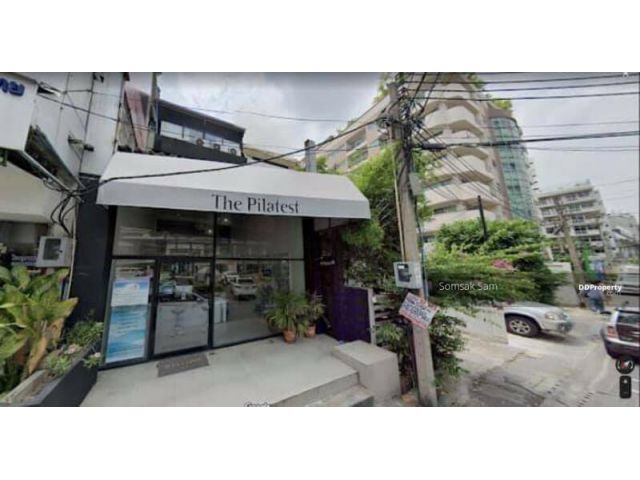 PJB499 ให้อาคาร 3. 5 ชั้น สุขุมวิท ซ. 49 ตรงข้ามโรงพยาบาลสมิตติเวช สุขุมวิท
