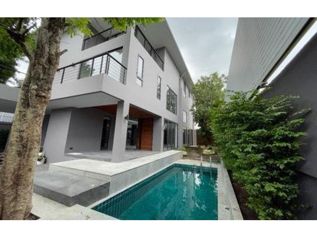ขายบ้านเดี่ยว ถนนสุขุมวิท 71 ซอยปรีดีพนมยงค์ 26