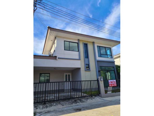 ขายบ้านเดี่ยว หมู่บ้านคาซ่า วิลล์ ปิ่นเกล้า-ศรีรัช สภาพใหม่ ราคาถูก