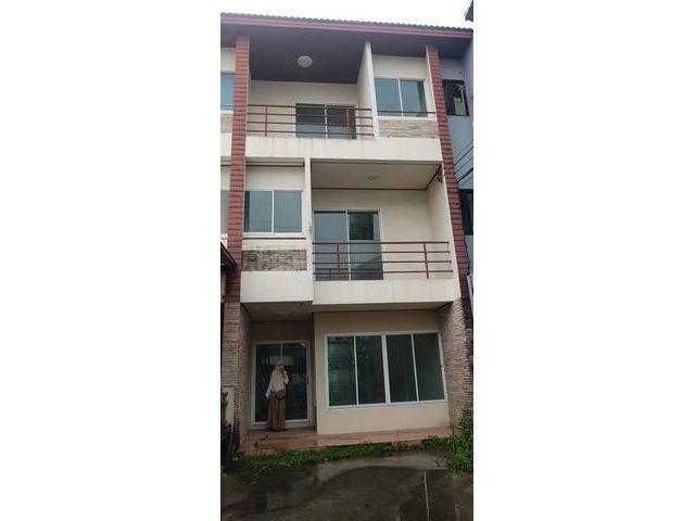 ขายทาวน์โฮม3ชั้นย่านพัฒนาการ