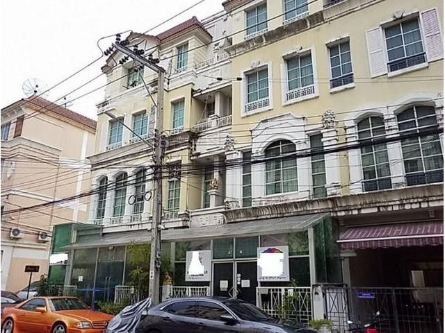 ขายทาวน์เฮ้าส์   บ้านกลางเมือง THE PARIS รัชวิภา