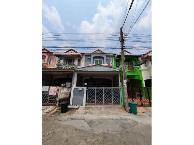 ขายทาวน์เฮาส์ 2 ชั้น #หมู่บ้านเคซี8  ไทยรามัญ หทัยราษฎร์ มีนบุรี ตกแต่งใหม่ ต่อเติมครัว  บ้านพร้อมเข้าอยู่ได้เลย
