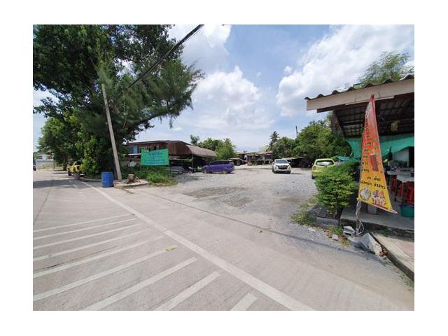 ขาย ที่ดินถมแล้ว  400 ตร.ว. หน้ากว้าง 30 x 53 เมตร ถนน สวนผัก