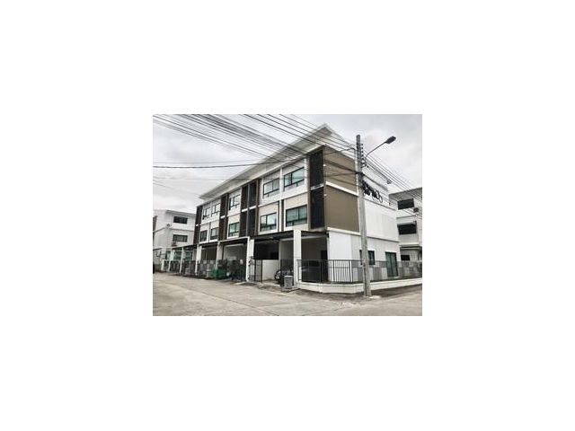 ทาวน์โฮม 3 ชั้น พาทิโอ วิภาวดี-สรงประภา 19 ตารางวา