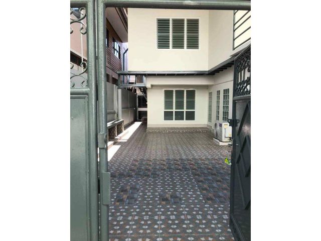บ้านเดี่ยว2ชั้นใกล้ม.หอการค้า​ประชา​ราษฎร์​