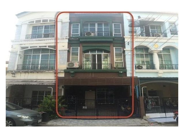 ให้เช่าทาวน์โฮม 3 ชั้น โครงการบ้านกลางเมือง โชคชัย 4 ย่านโชคชัย 4 ใกล้กองปราบ เหมอะพักอาศัย