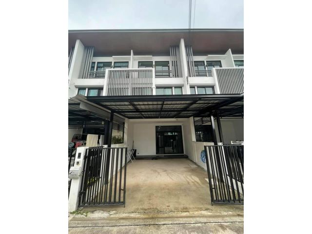 bT42ให้เช่าทาวน์โฮม COZY ลาดพร้าว41 แยก6-7  สภาพใหม่มาก ใกล้ MRTลาดพร้าว 3นอน 3น้ำ สภาพใหม่มาก
