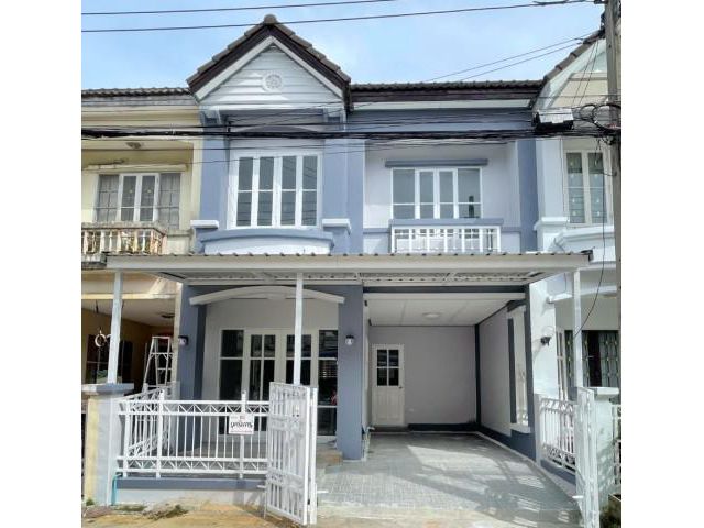 ขายทาวน์เฮ้าส์ หมู่บ้านบุศรินทร์ ประชาอุทิศ129  รีโนเวทปรับปรุงใหม่สวย  ด้วยราคาสุดคุ้ม