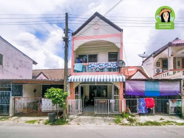 ทาวน์เฮ้าส์หมู่บ้านปิ่นดาว2 โซนดอนกลาง 1.39 ล้าน