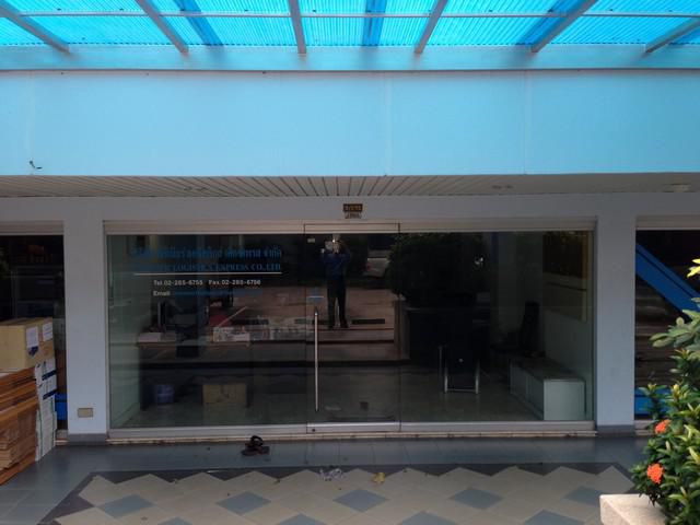 ให้เช่า office condo ชั้น 1  ใน โครงการลุมพินีเพรส สาทร  ถนน นราธิวาสราชนครินทร์  พื้นที่ 63 ตารางเมตร