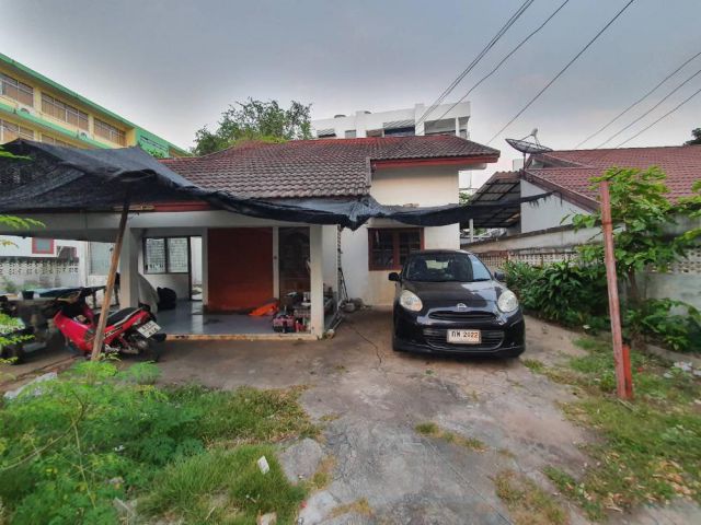 PR692ขายบ้านเดี่ยว เนื้อที่ 62 ตรว. หมู่บ้านนาเกลือ บ้านพัก ซ.สุขุมวิท-พัทยา 18. ราคา 2,000,000 บาท
