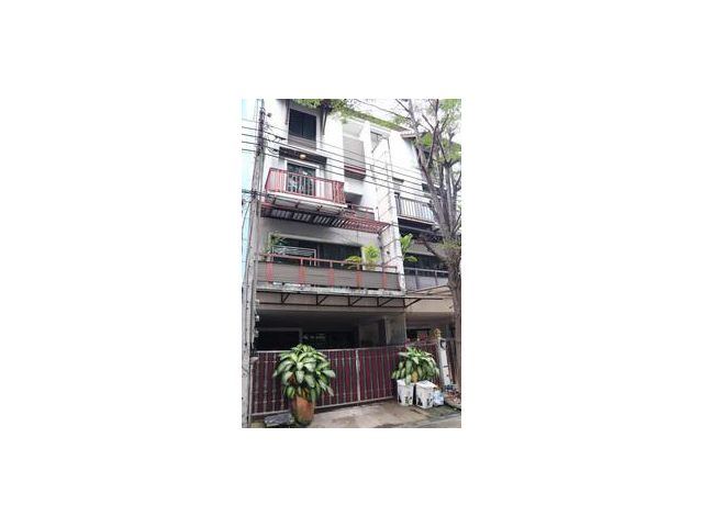 ทาวน์โฮม 19 ตารางวา  อารียาแมนดารีน่า สุทธิสาร