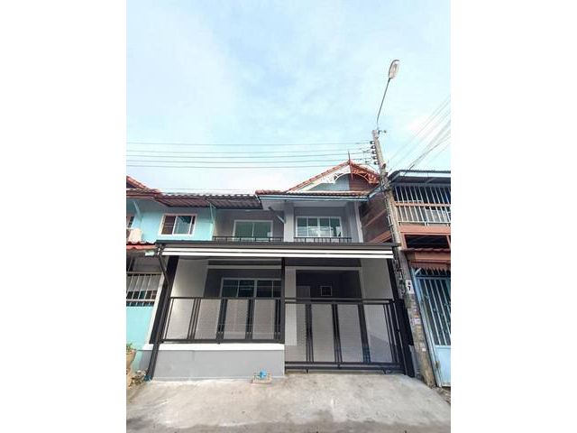 ขายทาวเฮ้าน์2ชั้น หมู่พฤกษาสวยรีโนเวทใหม่