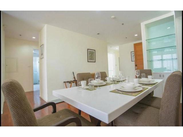 LV 50151 ให้เช่า Luxurious Apartment