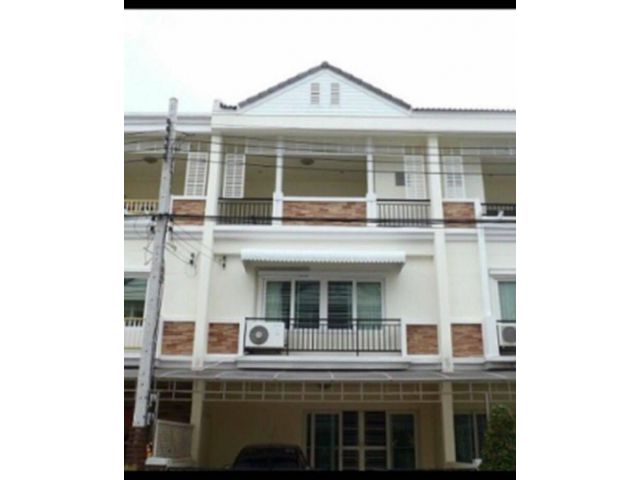 ทาวน์โฮม3ชั้น The Exclusive Soi Onnut 74/3-1
