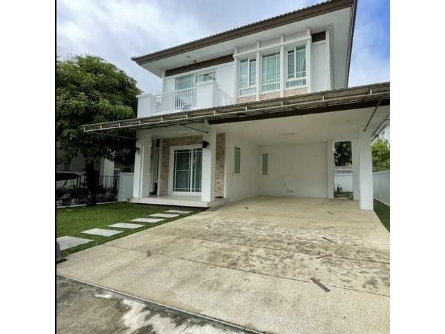 ขายบ้านเดี่ยว 2 ชั้น โครงการมัณฑนา พระราม9 ศรีนครินทร์ ย่านกรุงเทพกรีฑา 7 เหมอะพักอาศัย