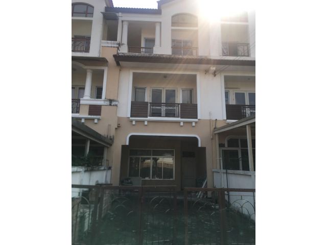 ขายทาวน์โฮม เดอะ บัลโคนี่ โฮม อุดมสุข–ซ.เฉลิมพระเกียรติ์ THE BALCONY HOME