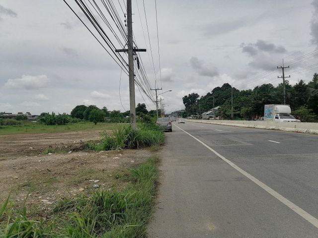 ขายที่ดินติดถนนใหญ่(107)เชียงใหม่-ฝาง เนื้อที่ 200 ตร.ว. ราคาขาย 4.3 ล้าน