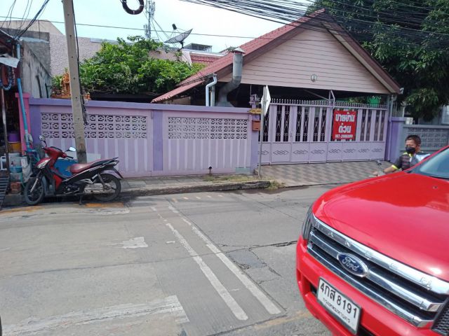 บ้านเดี่ยว 60 ตรว. หน้าตลาดสี่มุมเมือง