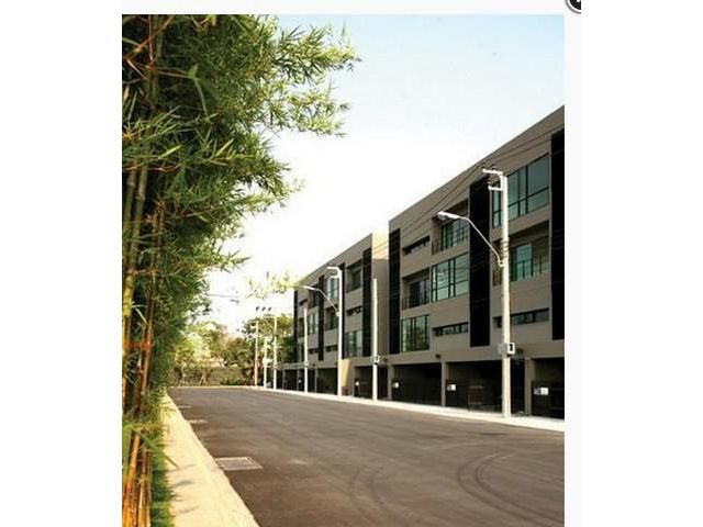 ขายทาวน์โฮม3ชั้น NOBLE CUBE พัฒนาการ