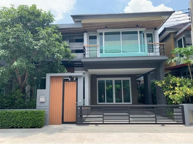PH51ขายบ้านเดี่ยว  The Gallery House Pattern ซอยลาดพร้าว1 ใกล้MRTพหลโยธิน 51ตรว 277ตรม 4นอน 5น้ำ จอดรถ 2คัน