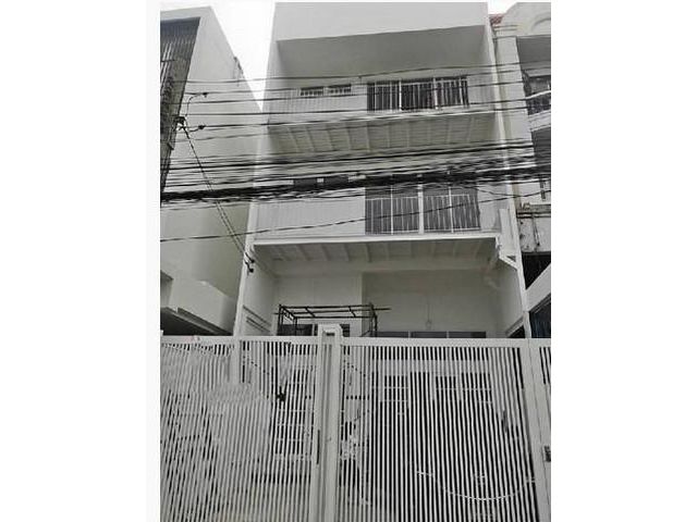 ให้เช่าและขาย ทาวน์โฮม 3ชั้น ถนนสุทธิสาร