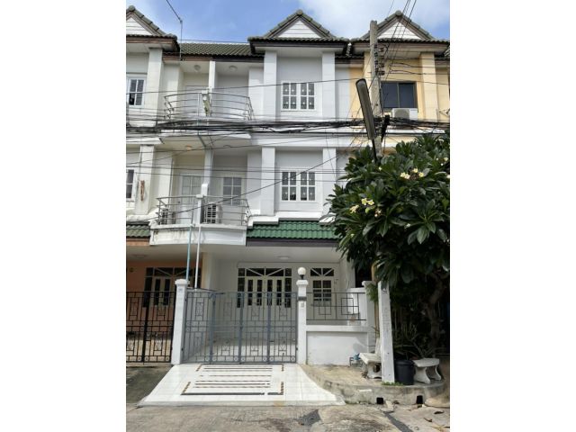 ทาวน์โฮม 3ชั้น หมู่บ้านรื่นฤดี ซ.รามคำแหง180