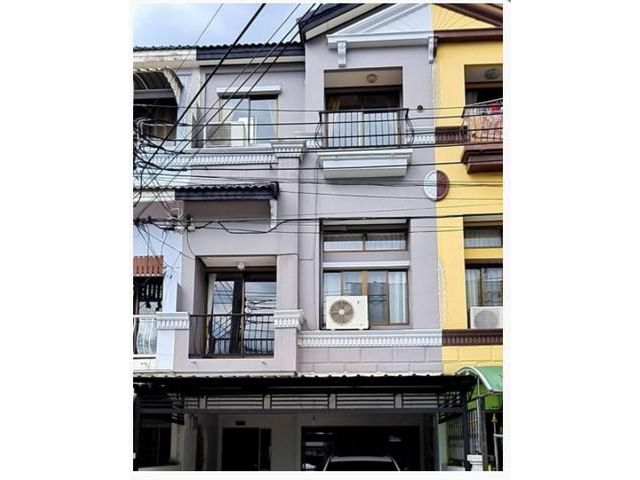 ให้เช่าทาวน์โฮม3 ชั้น บ้านกลางเมือง เหม่งจ๋าย