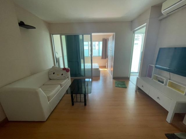 ให้เช่าคอนโด The Rise B2 หลังเซ็นทรัลชลบุรี ชั้น 4 วิวสวน *ES03-0686*