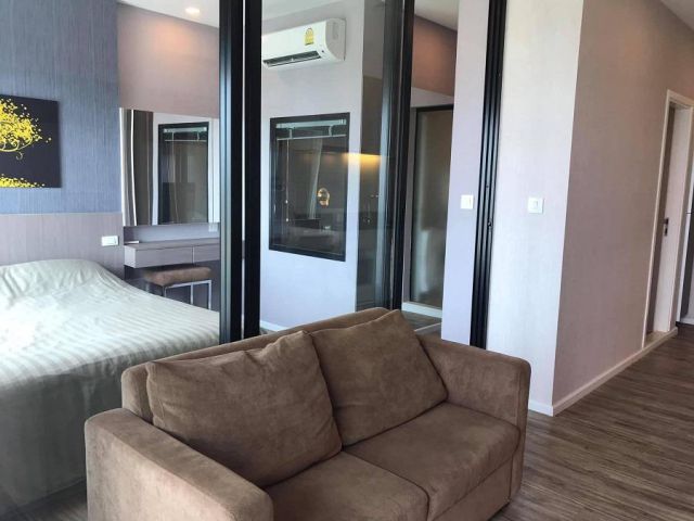 ขายคอนโด Knightsbridge The Ocean Sriracha ราคา 3.7 ล้านบาท *ES03-0692*